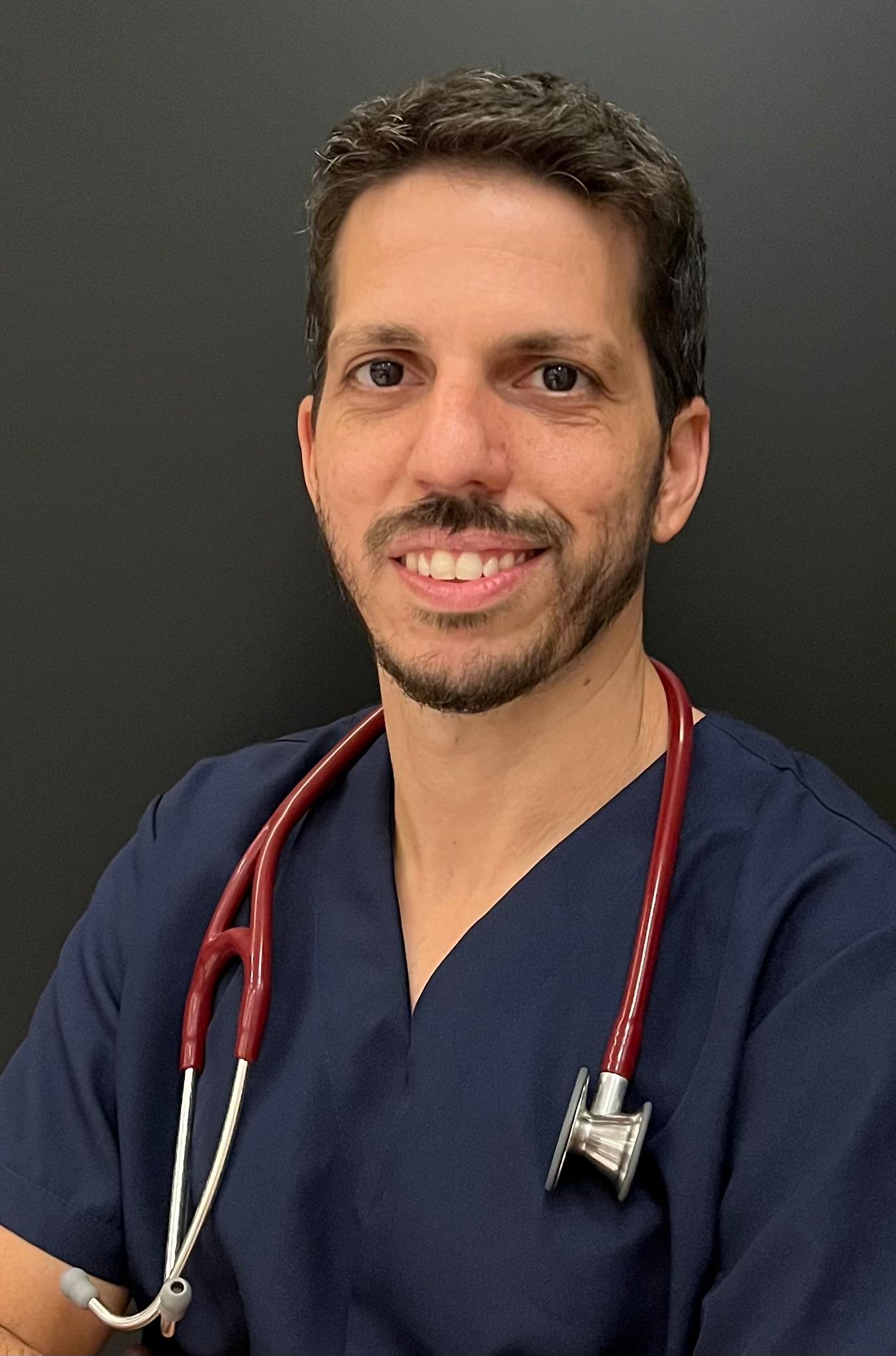 Gilberto Costa — Médico Veterinário